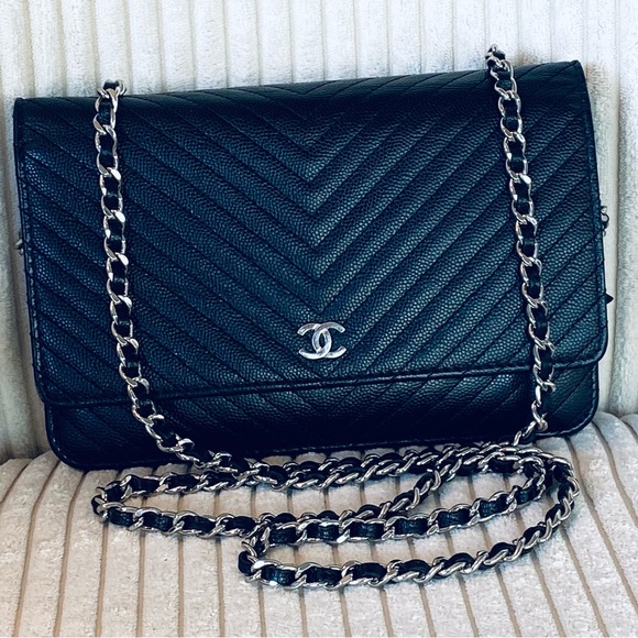 Chanel Caviar Chevron wallet on chain w/authenticity card, booklet, box NICE!!! - Picture 4 of 15